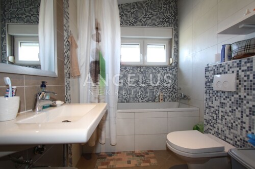 Thumbnail 6341048 - 15