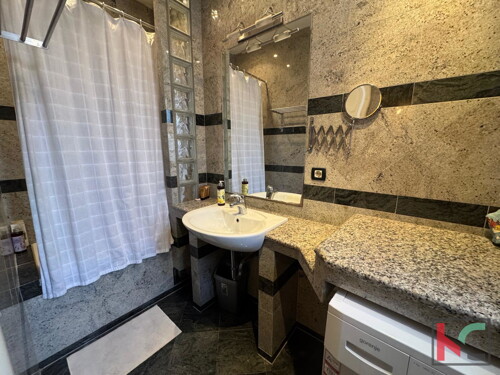 Thumbnail 6341295 - 6