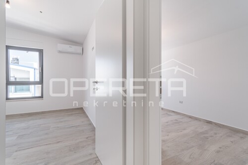 Thumbnail 6341506 - 10