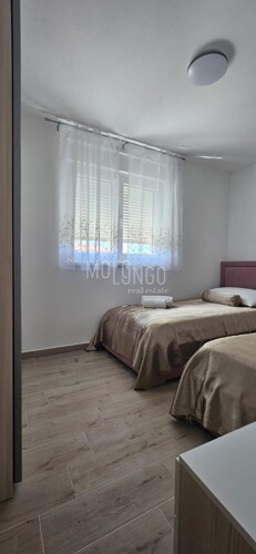 Thumbnail 6341583 - 12