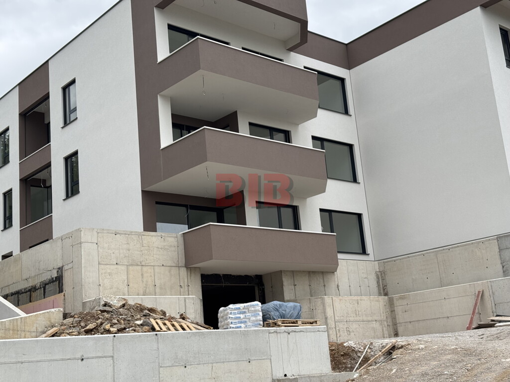 Image 6341718 - 7