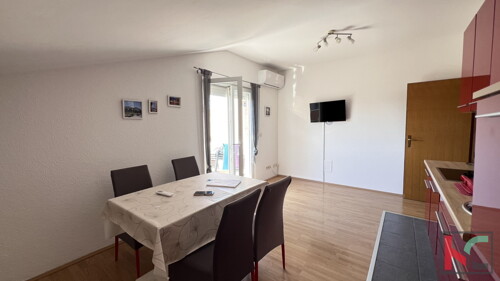 Thumbnail 6341927 - 3