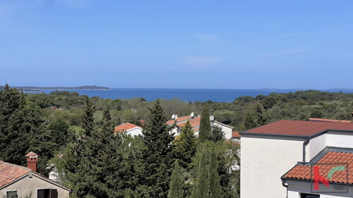 PULA, ŠTINJAN, TROSOBNI OBITELJSKI STAN NA MIRNOJ LOKACIJI #PRODAJA