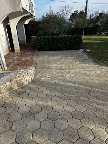 Thumbnail 6342166 - 11