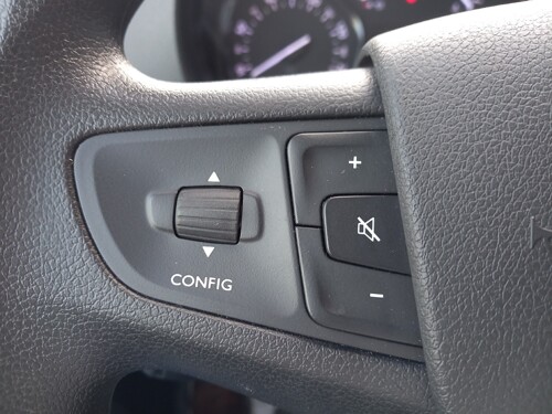 OPEL VIVARO L2H1 COMBI 1,5 L MT6