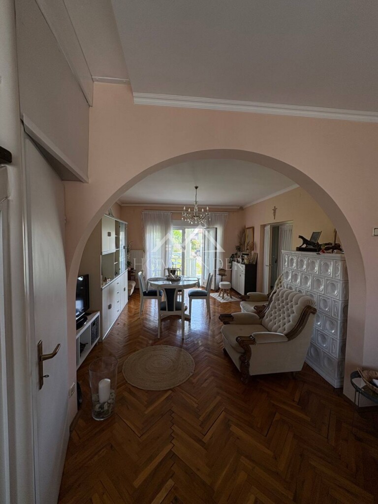 Image 6342442 - 6