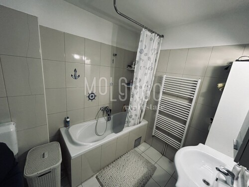 Thumbnail 6342445 - 12