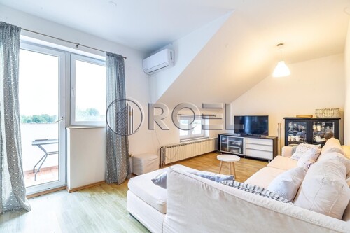 Zagreb, Samoborska cesta, četverosoban dvoetažan stan NKP 90 m2