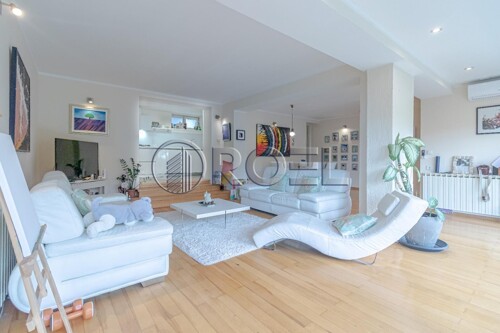 Četverosobni stan, Zagreb, Vinogradska, NKP 120 m2 s dva PM