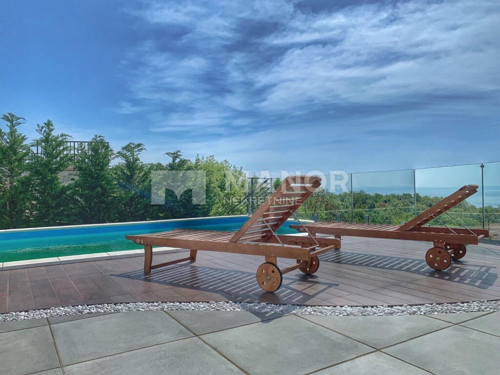 Image 6342500 - 8