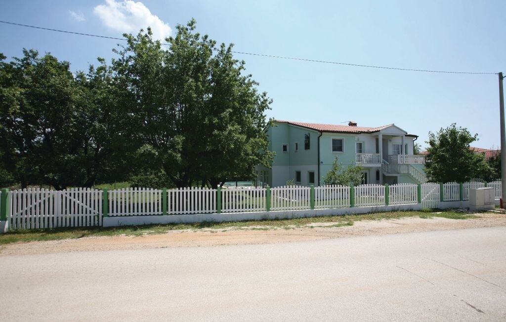 Image 6342551 - 2