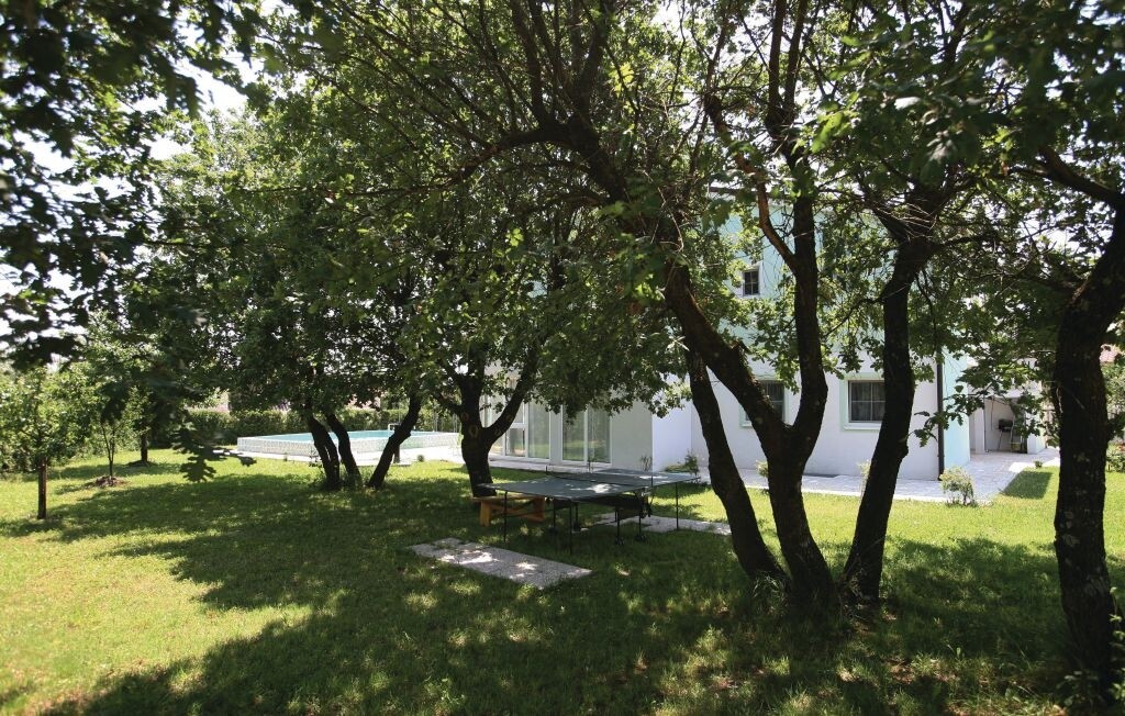 Image 6342551 - 7