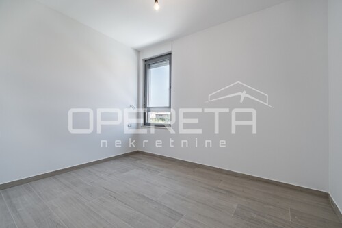 Thumbnail 6350500 - 6