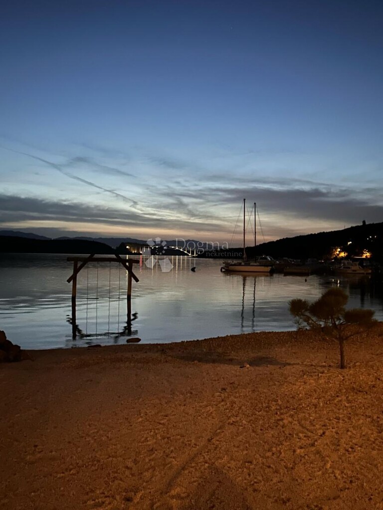 Image 6354508 - 9