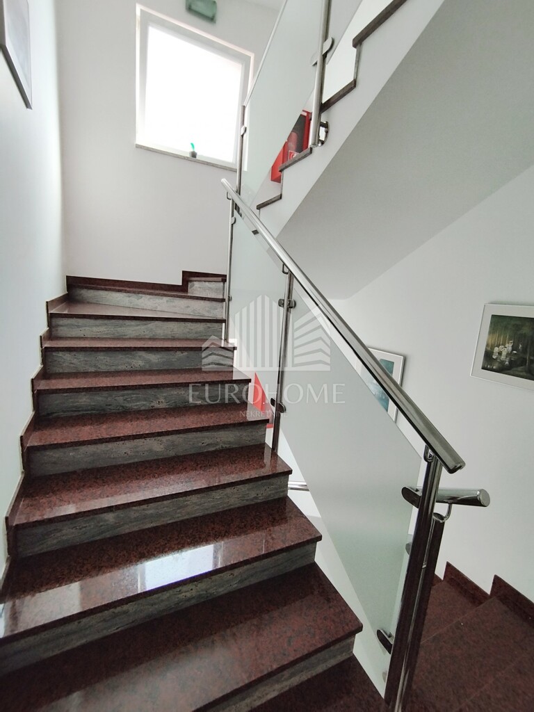 Image 6354545 - 22