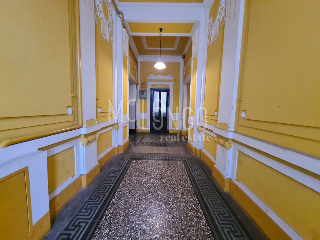 Image 6354630 - 9