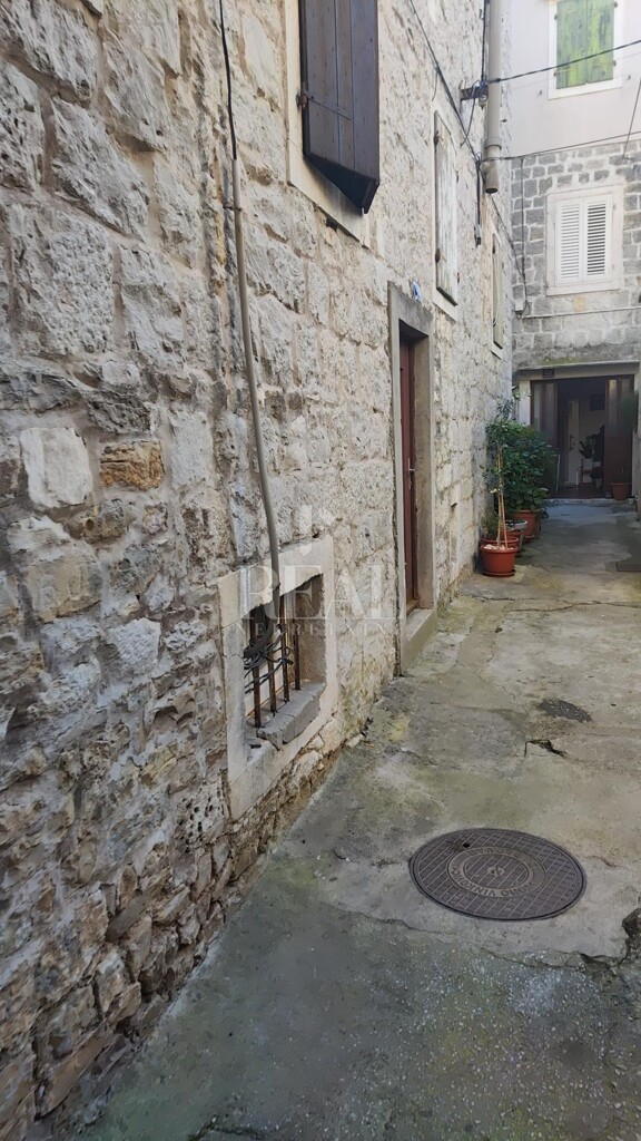 Image 6354639 - 11
