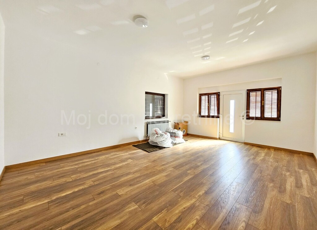 Image 6354640 - 8