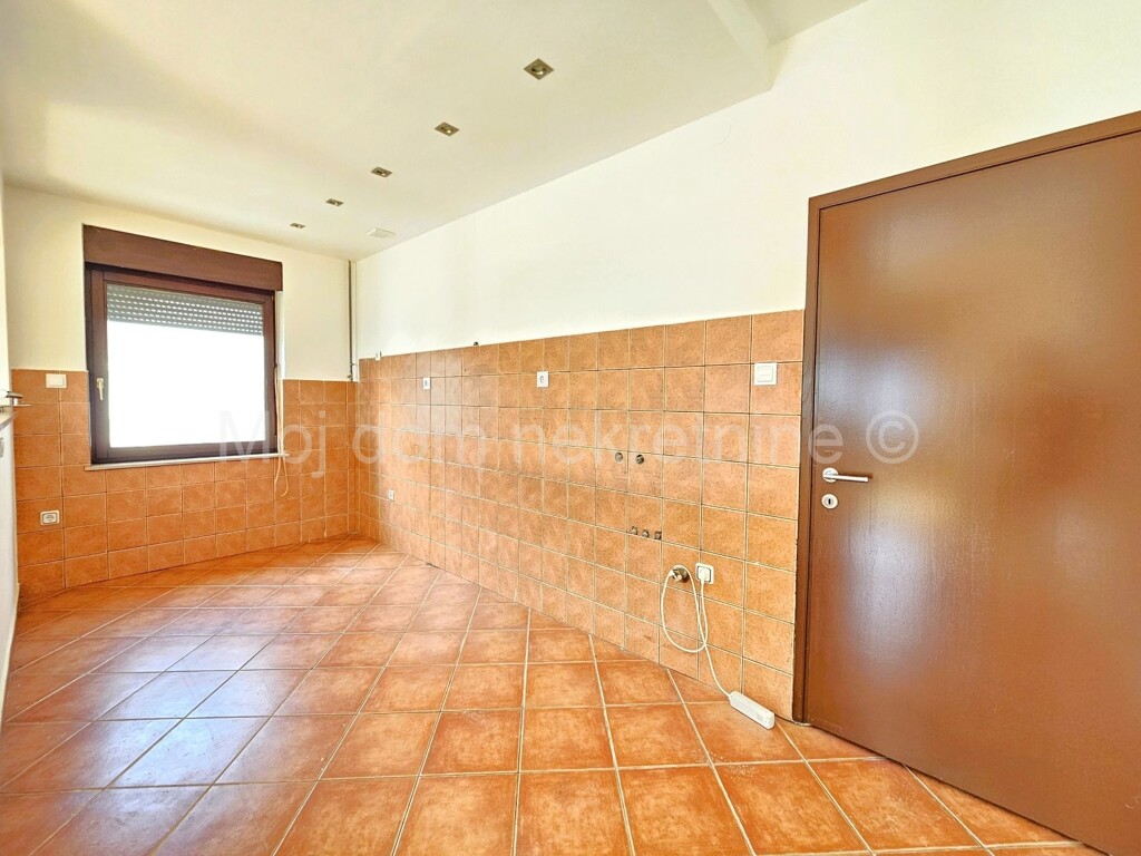 Image 6354640 - 4