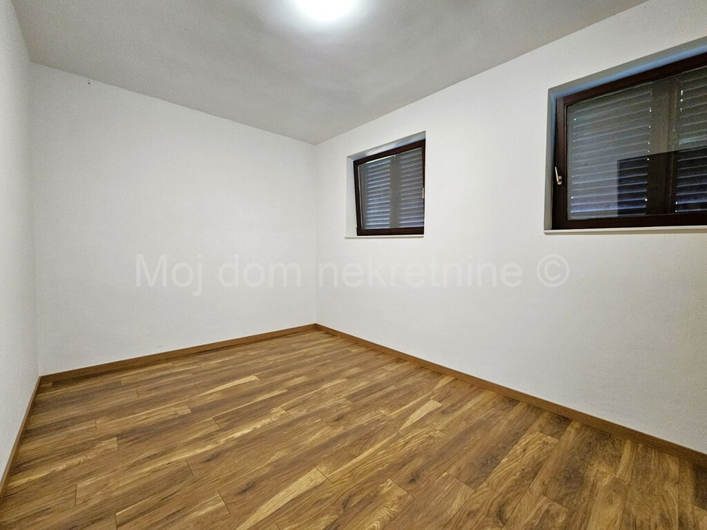 Image 6354640 - 10