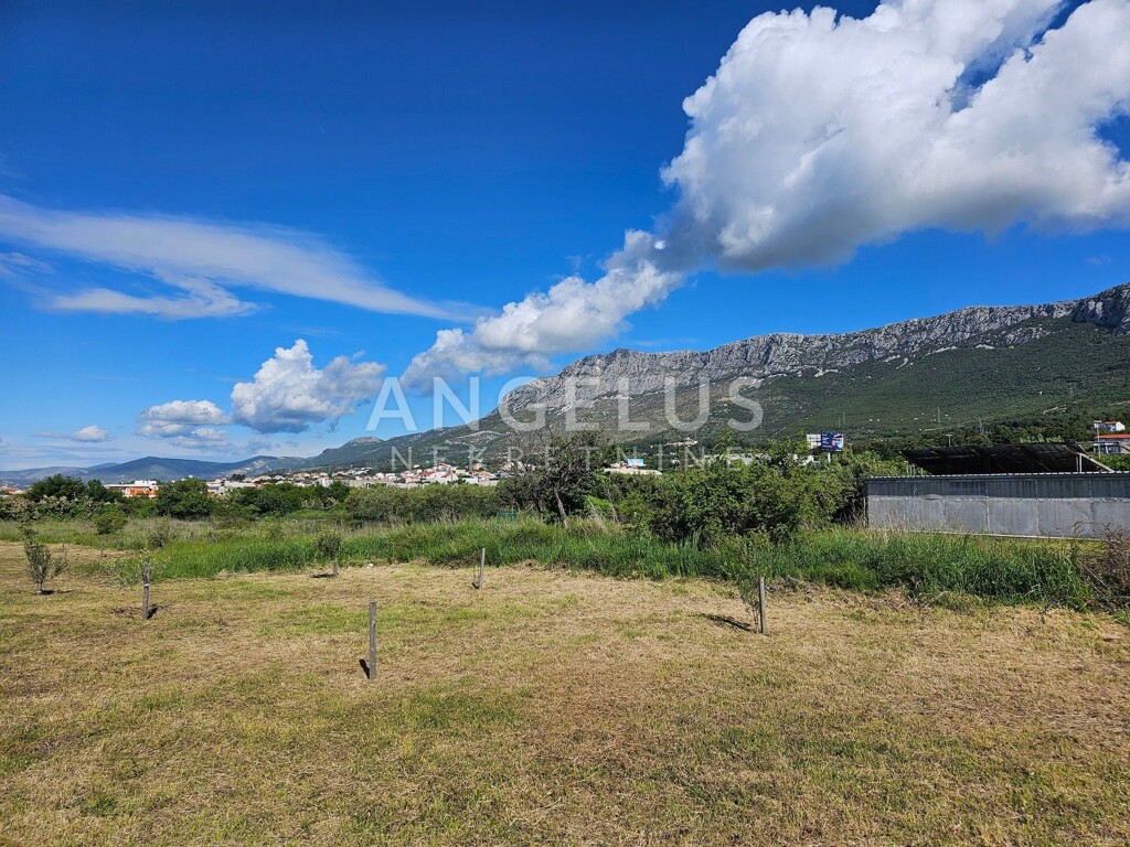 Image 6354695 - 7