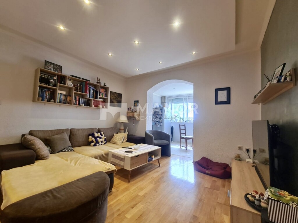 Image 6354700 - 3