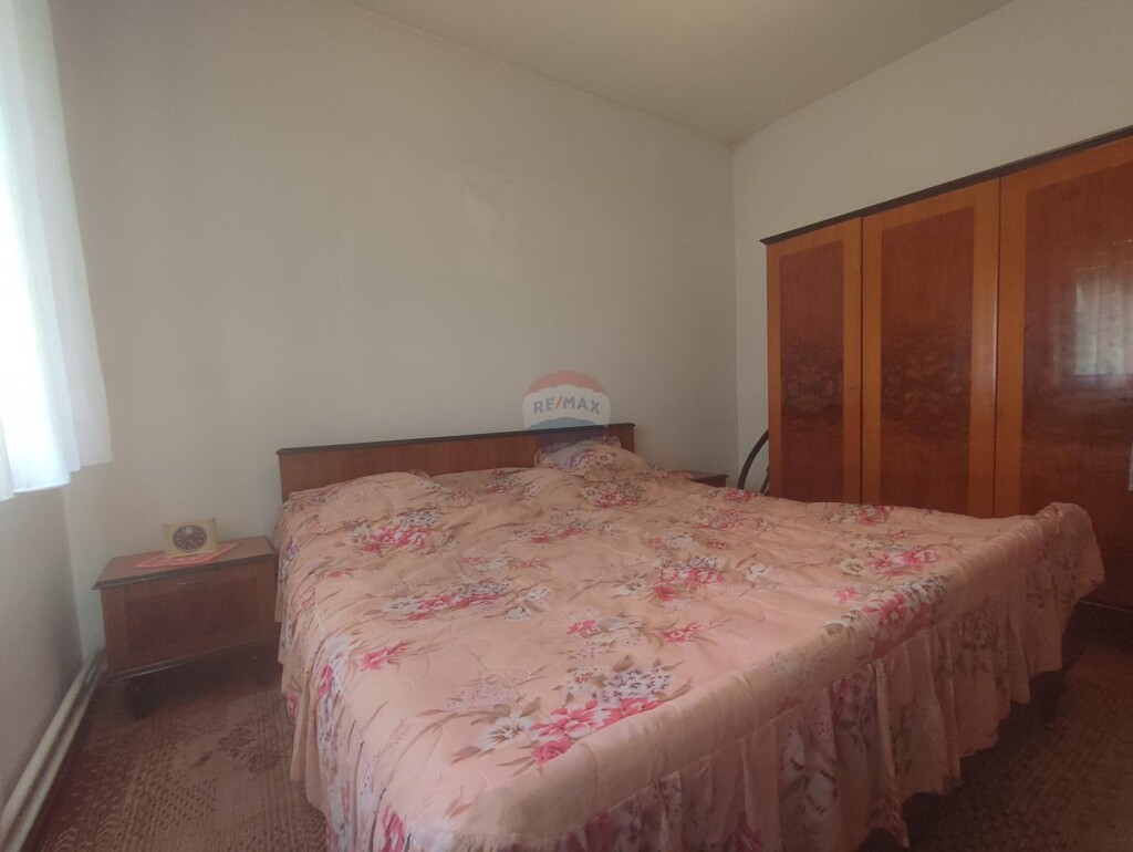 Image 6354730 - 7