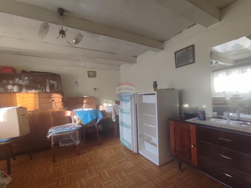 Image 6354730 - 11
