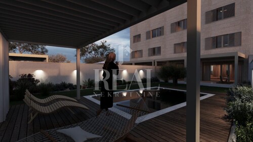 Thumbnail 6355072 - 6