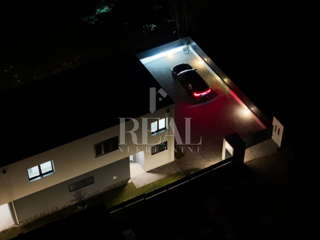 Image 6355073 - 18