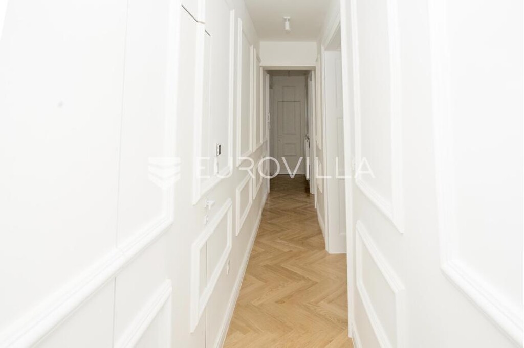 Image 6355117 - 6