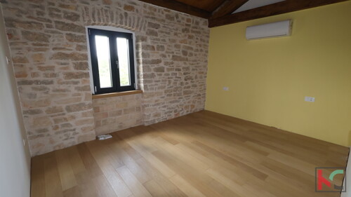 Thumbnail 6355146 - 12