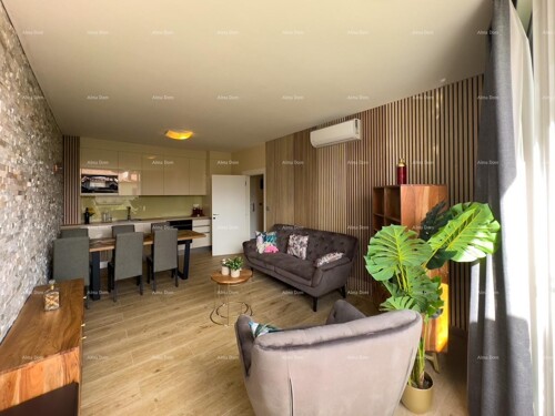 Thumbnail 6355206 - 2