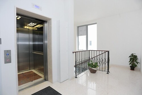 Thumbnail 6355234 - 6