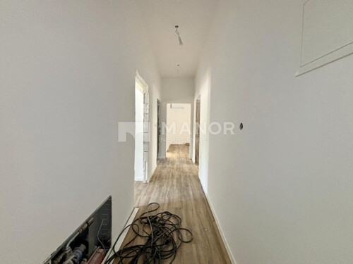 Thumbnail 6355271 - 9