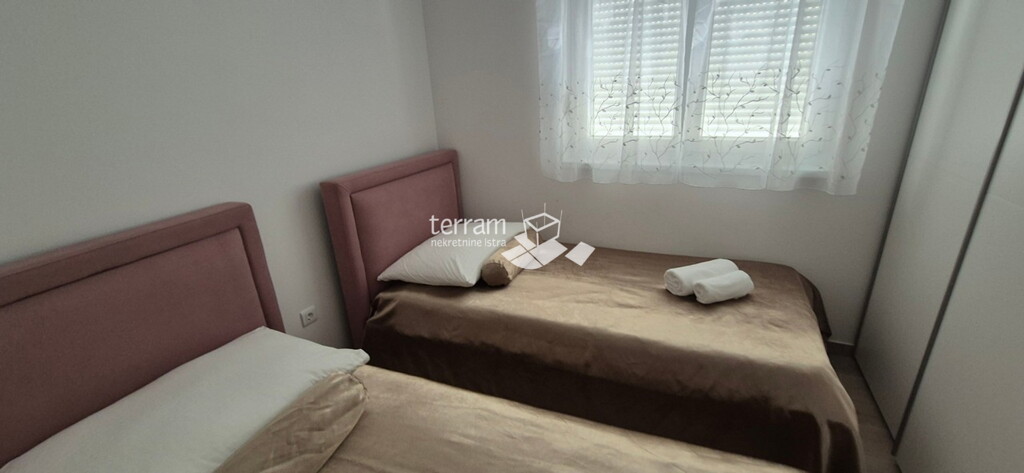 Image 6355312 - 9
