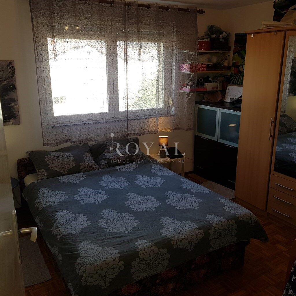 Image 6355512 - 6