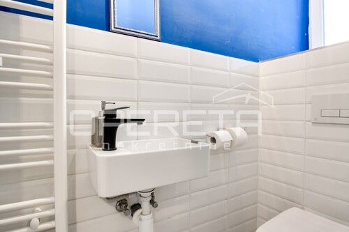 Thumbnail 6355516 - 4