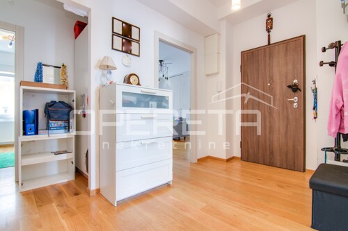 Thumbnail 6355516 - 10