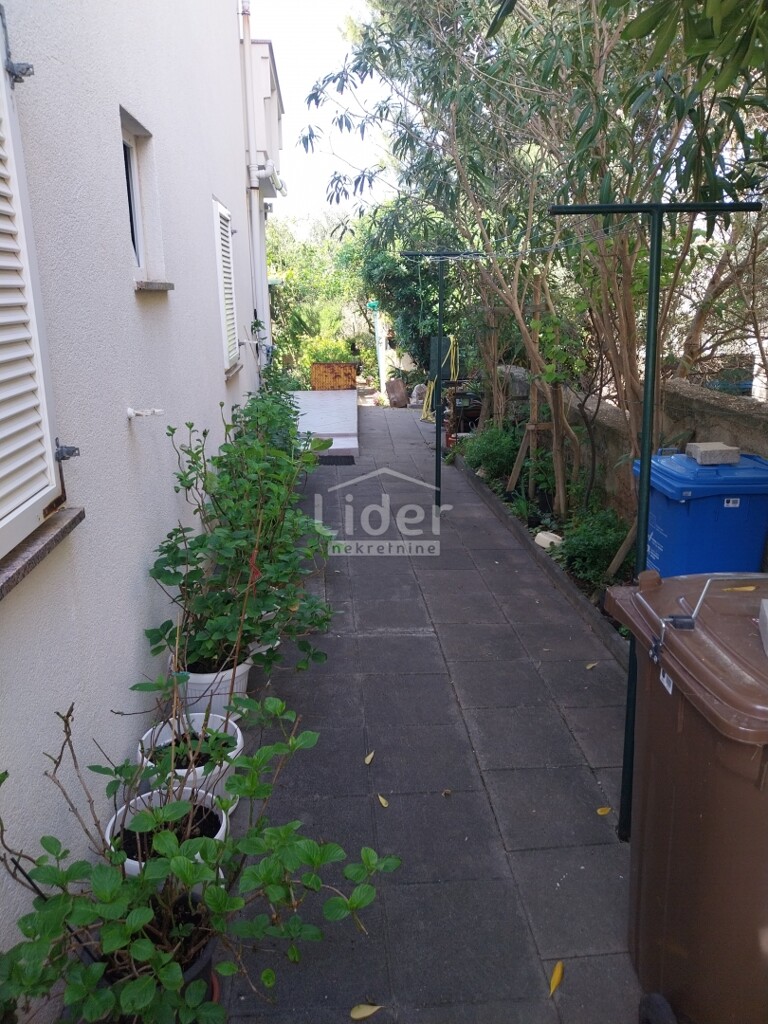 Image 6355778 - 14
