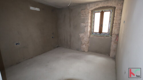 Thumbnail 6355813 - 12
