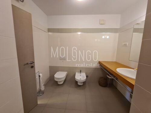 Thumbnail 6355900 - 12