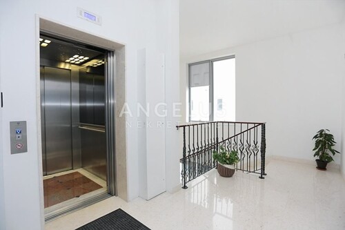 Thumbnail 6355910 - 13