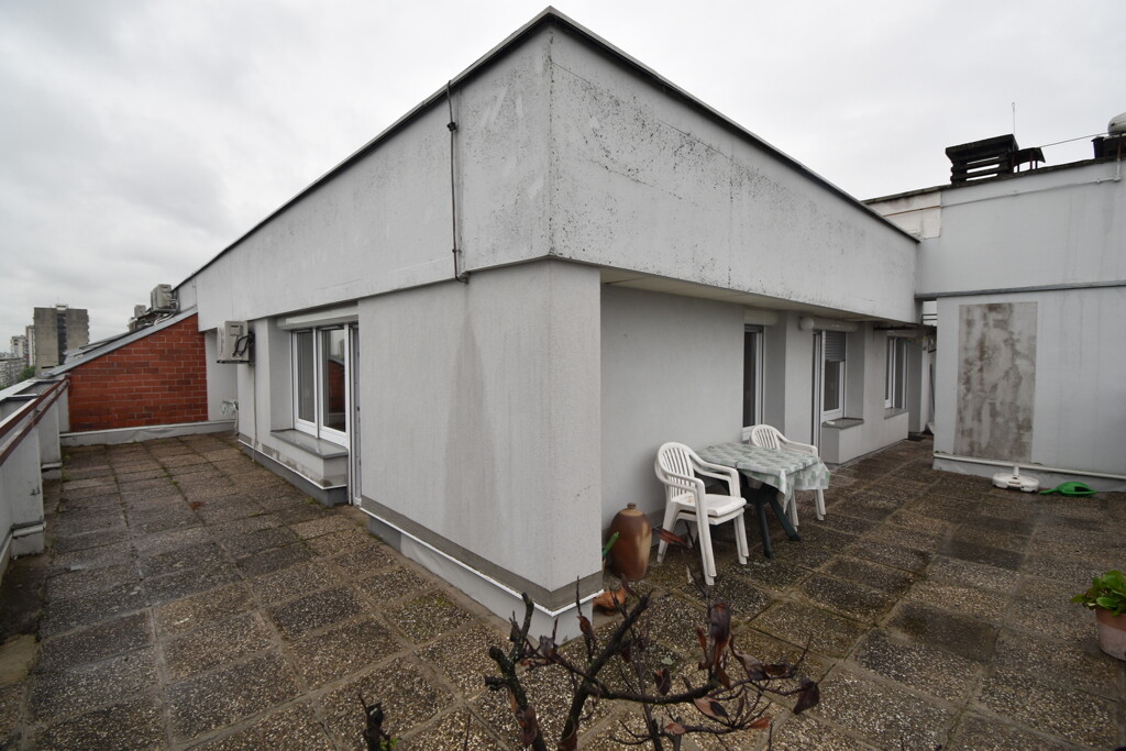 Image 6355937 - 19