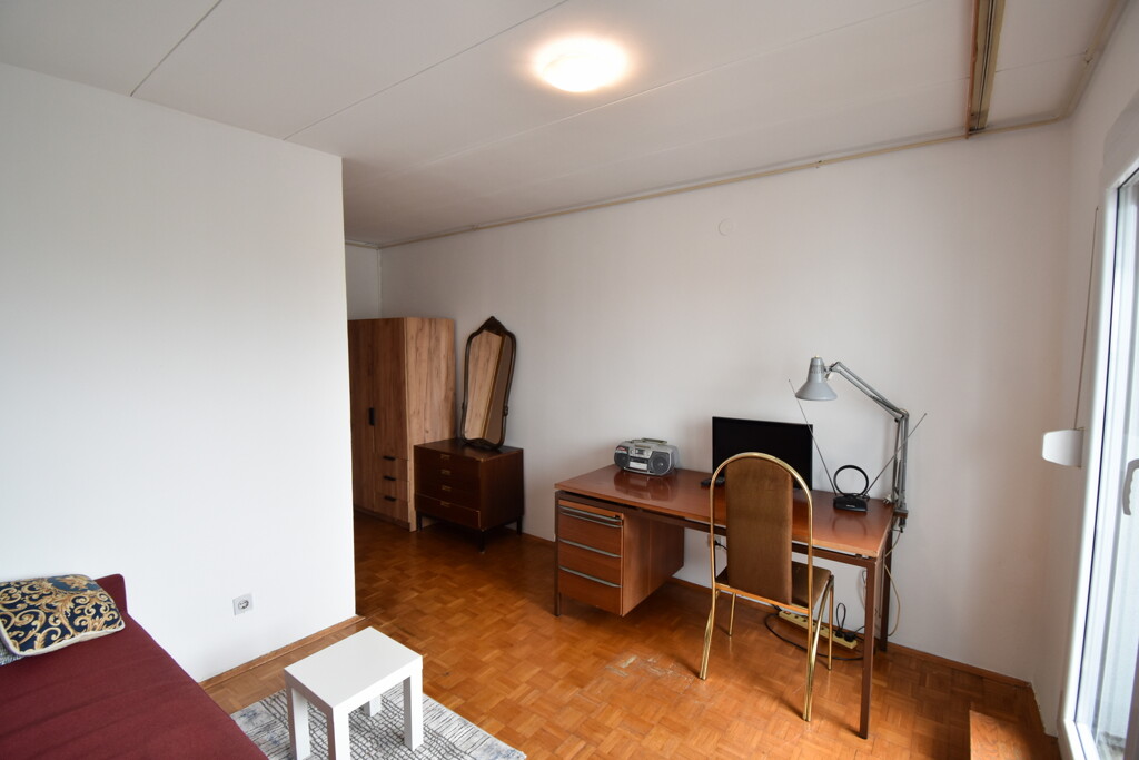 Image 6355937 - 7