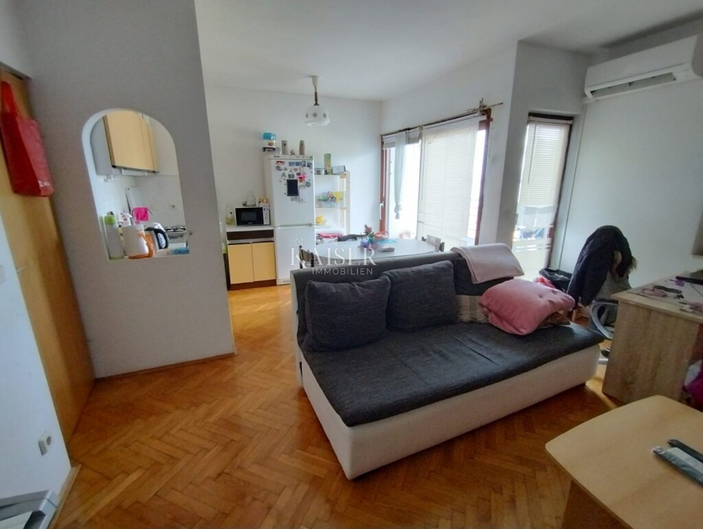 Image 6355946 - 1