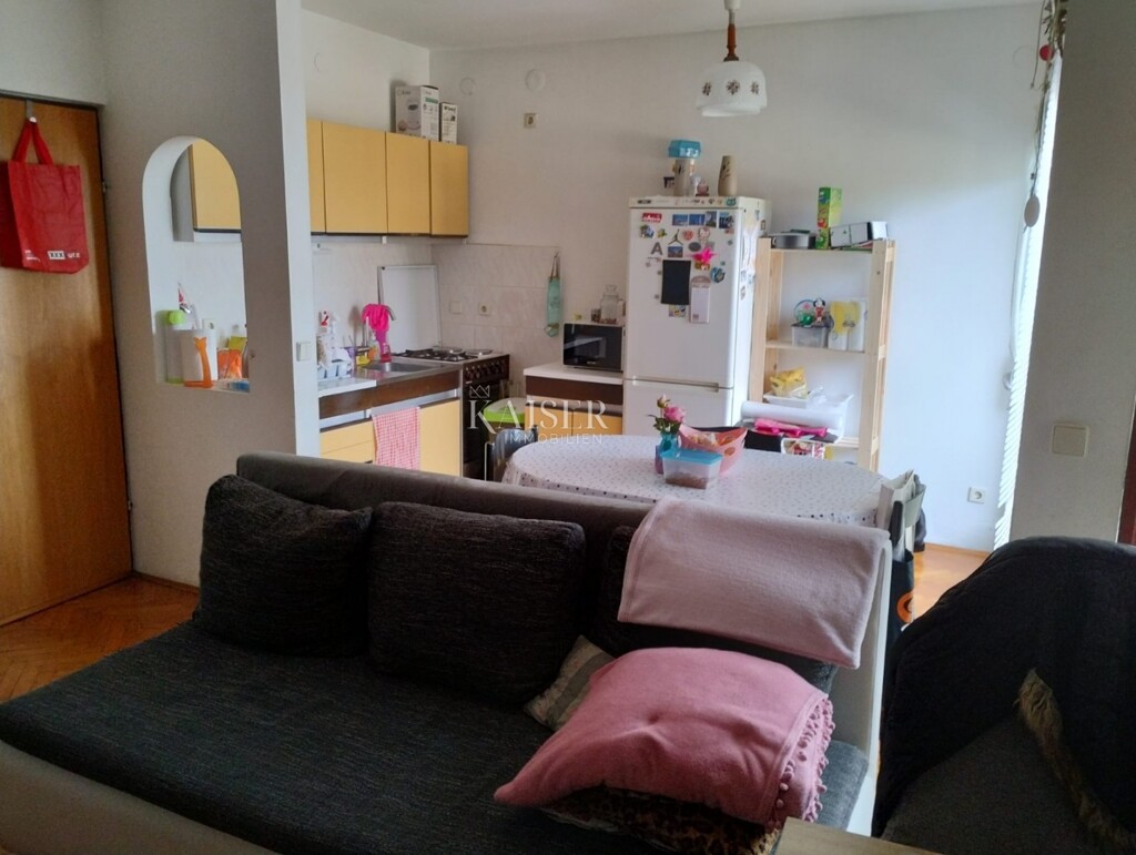 Image 6355946 - 3