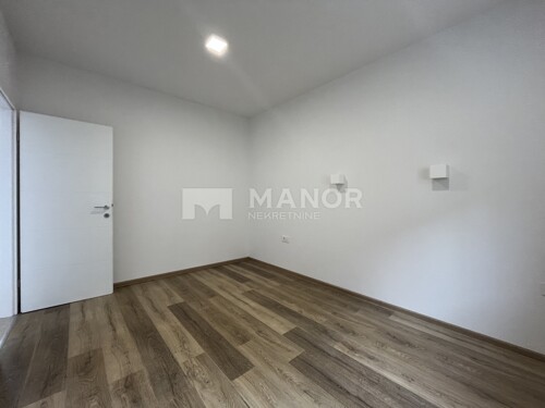 Thumbnail 6355953 - 5