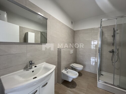 Thumbnail 6355953 - 10