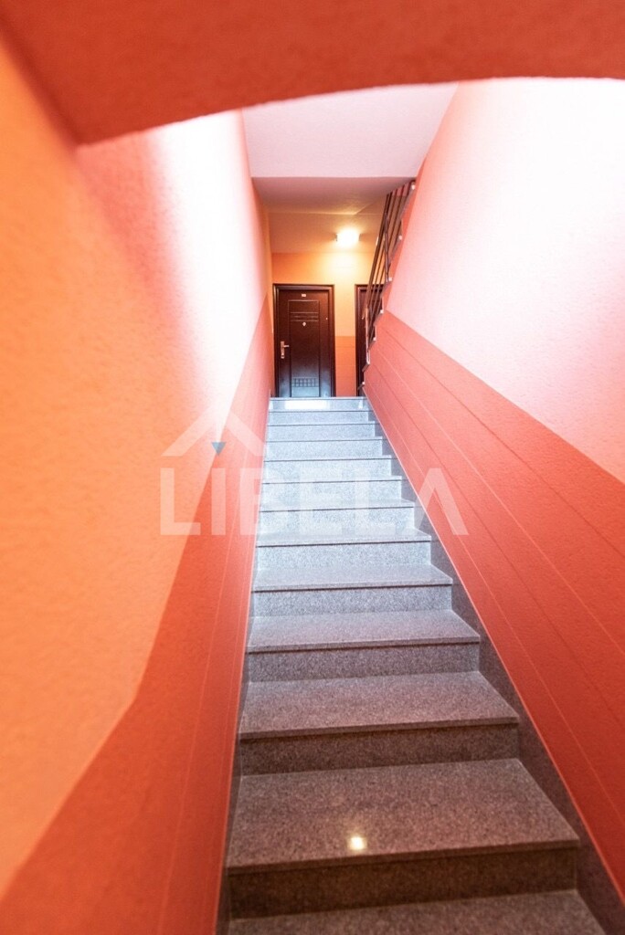 Image 6355972 - 12